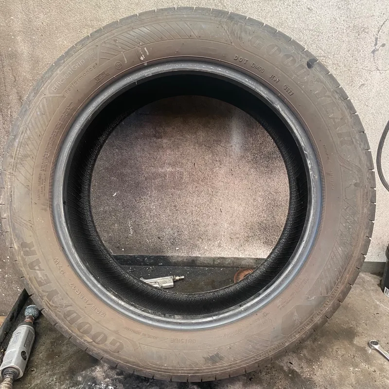 Goodyear Efficientgrip Performance 225/55 R17 usato