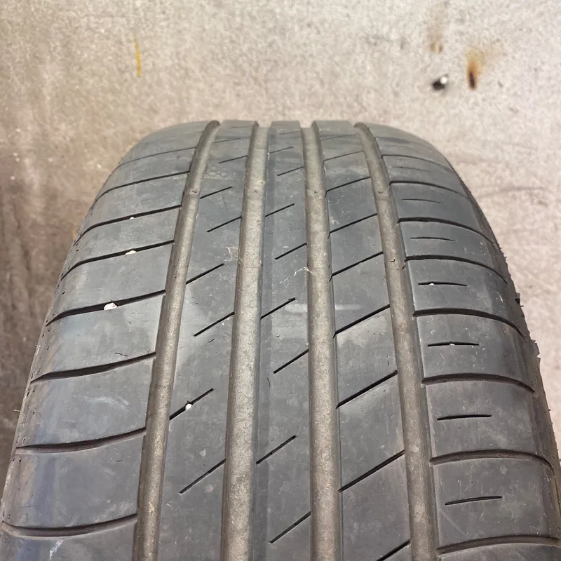 Goodyear Efficientgrip Performance 225/55 R17 usato